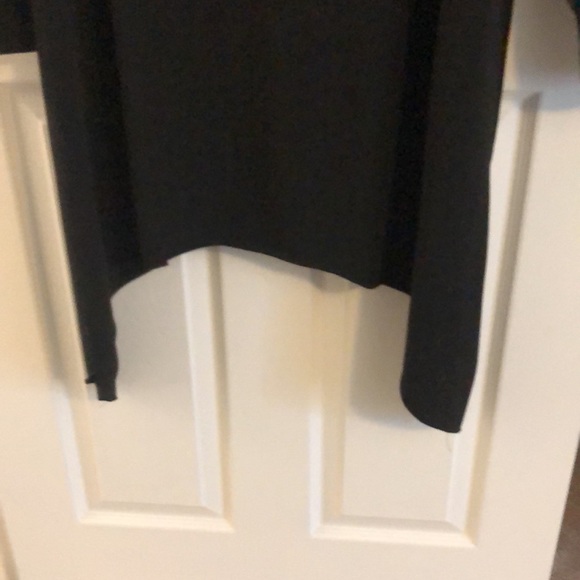 Black Dress with Hot Pink lips 👄 - Picture 4 of 5